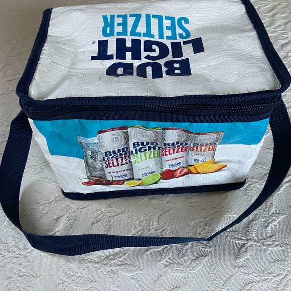 BUD LIGHT SELTZER Insulated Cooler Bag with Seltzer Logo 6 pack size NWOT - Picture 2 of 4